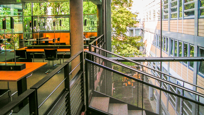 Zentralbibliothek Recht, Universität Hamburg