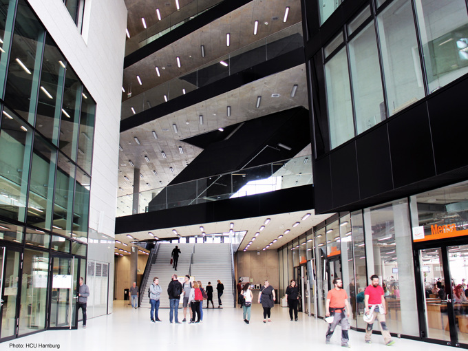 Eingangshalle der Hafencity Universität